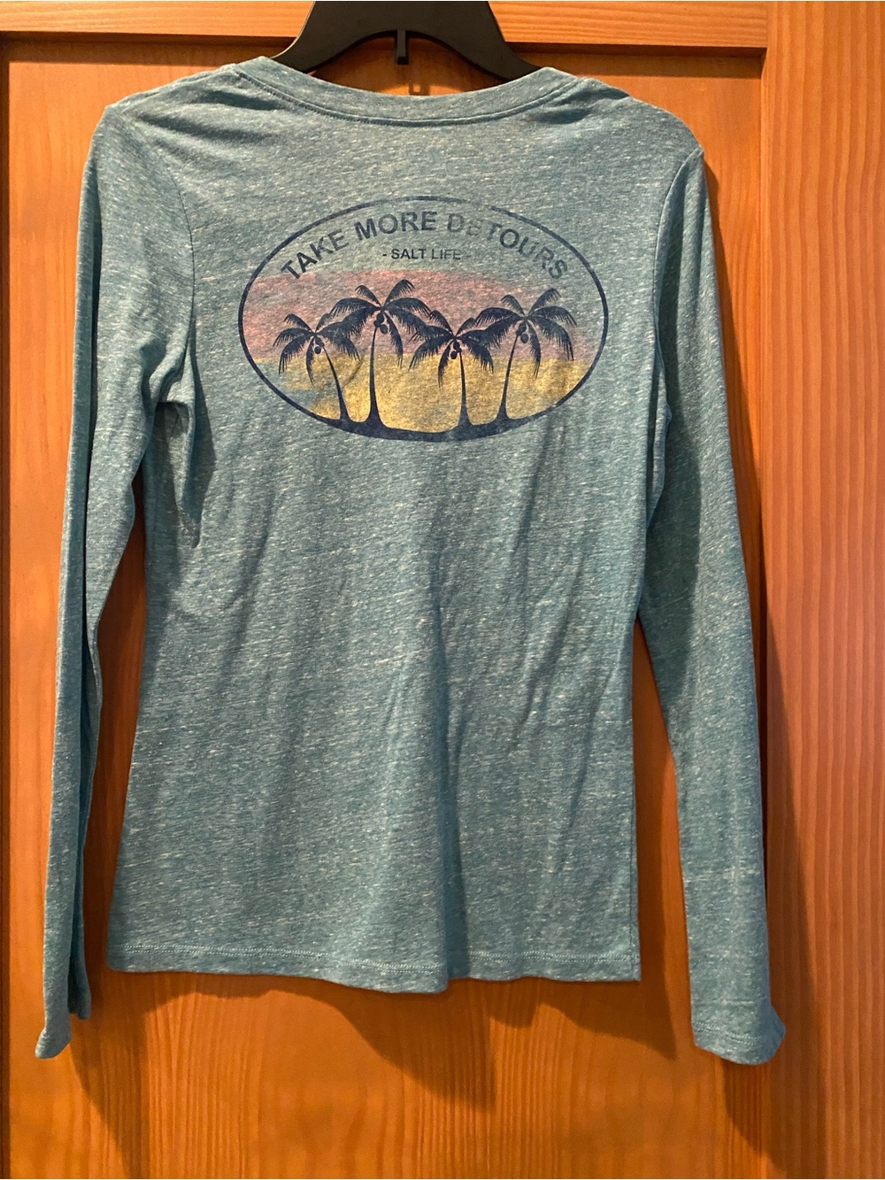 Salt Life Take More Detours Green Heather Long Sleeve V-Neck T-Shirt NWT Size S